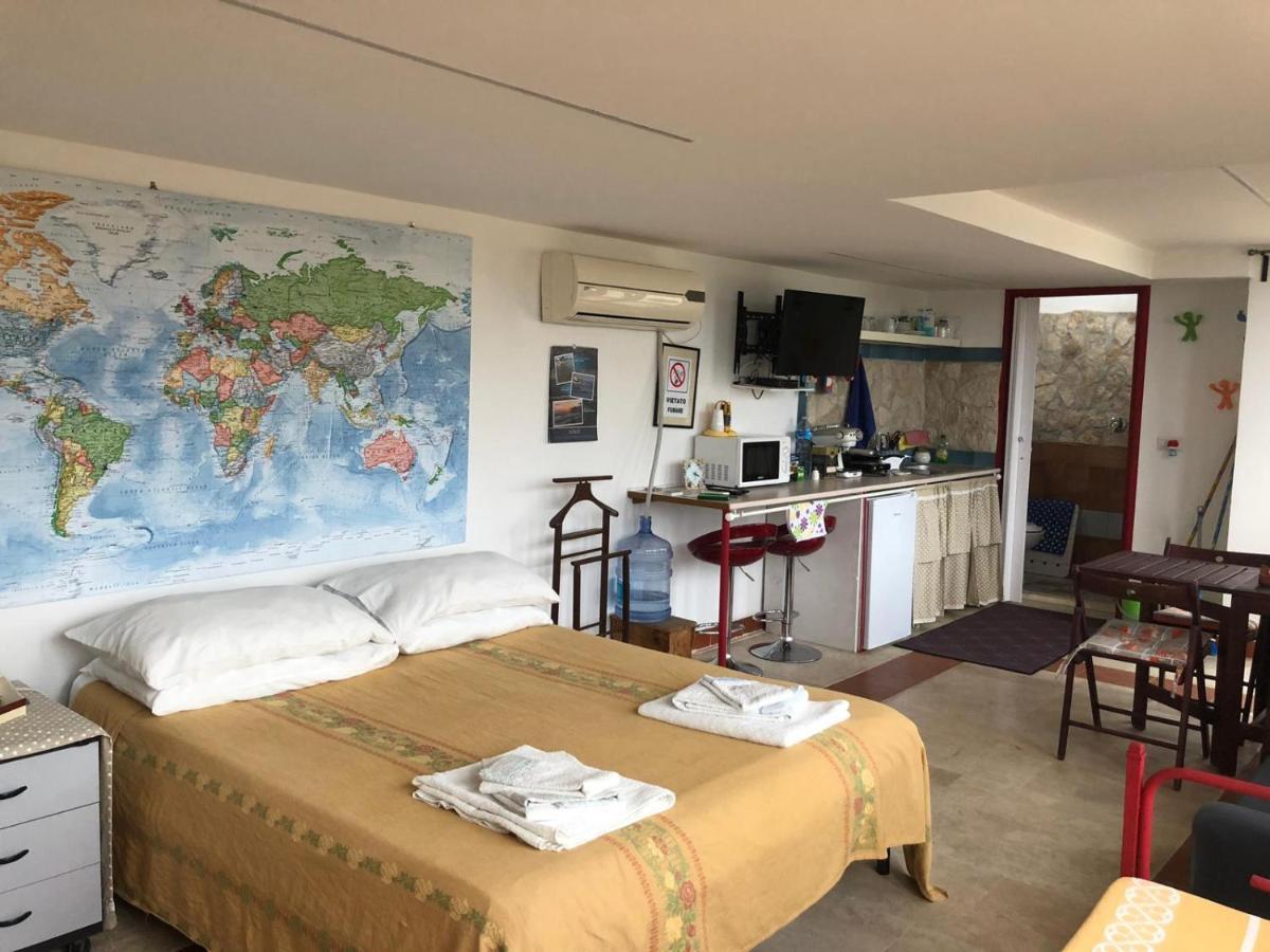 Camilla House Panzió Santa Marinella Kültér fotó