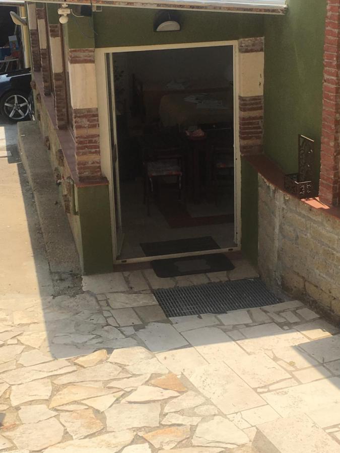 Camilla House Panzió Santa Marinella Kültér fotó